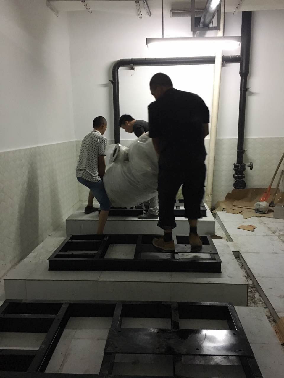 小區長期不用二次供水設備 頂樓居民水壓引爭議